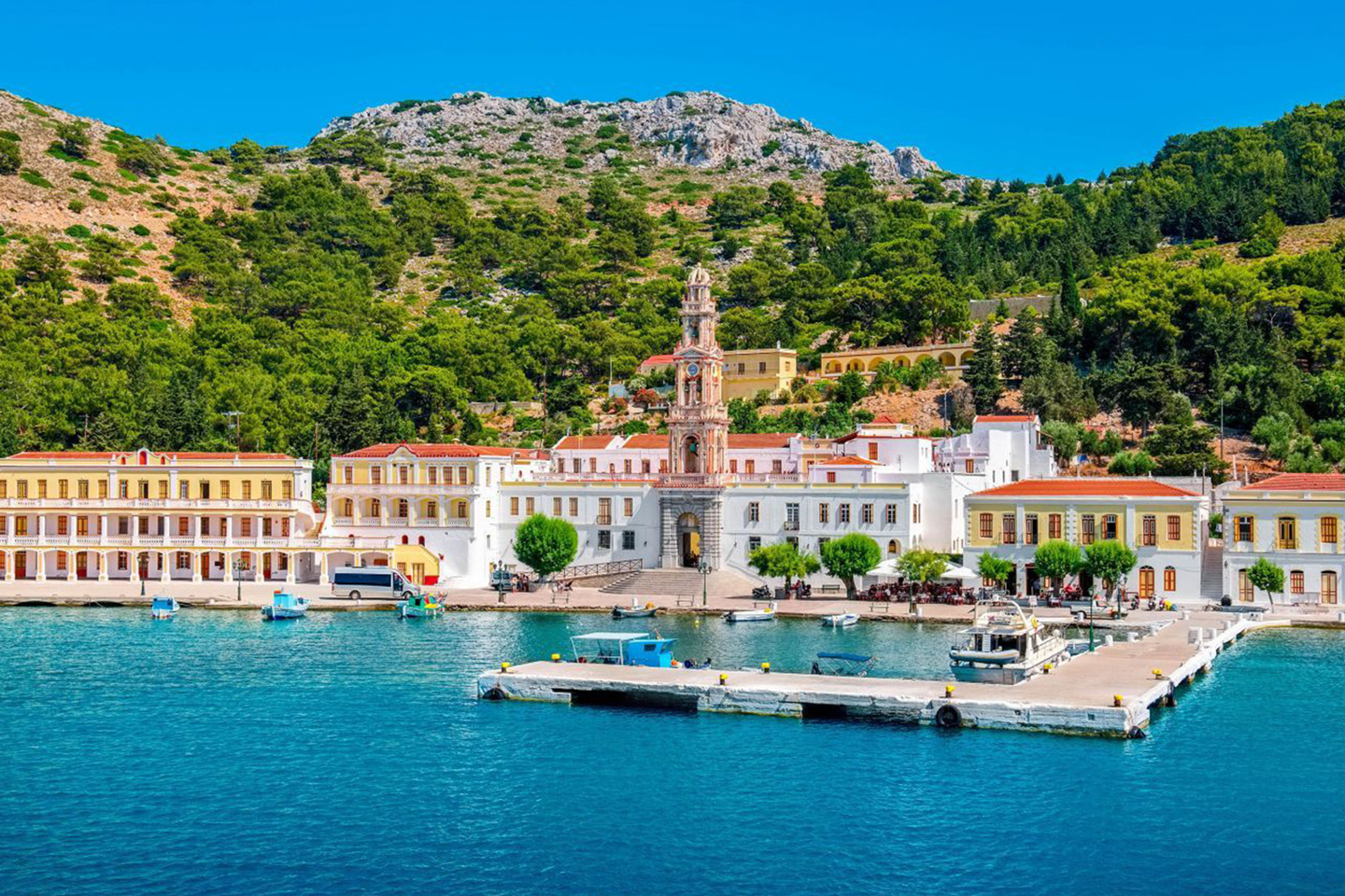 Insula Symi - Un În Culori Pastel